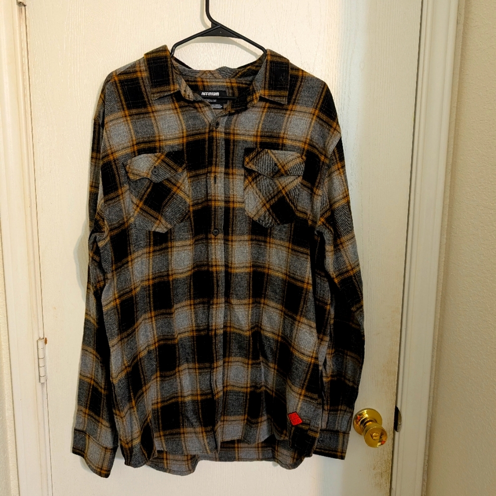 Off The Grid Mens Flannel Size XL